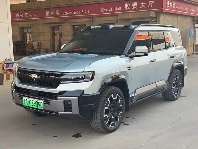 Leopard 8 2025 Smart & Brave Flagship Edition 7-Seater