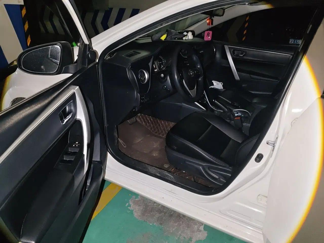 Toyota Corolla Hybrid E+ 2019 1.8L E-CVT Leading Edition — миниатюра 19