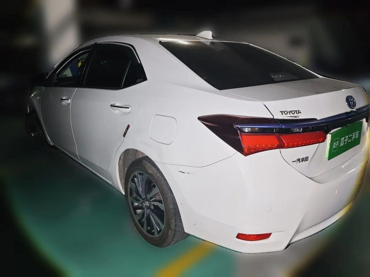 Toyota Corolla Hybrid E+ 2019 1.8L E-CVT Leading Edition — миниатюра 4