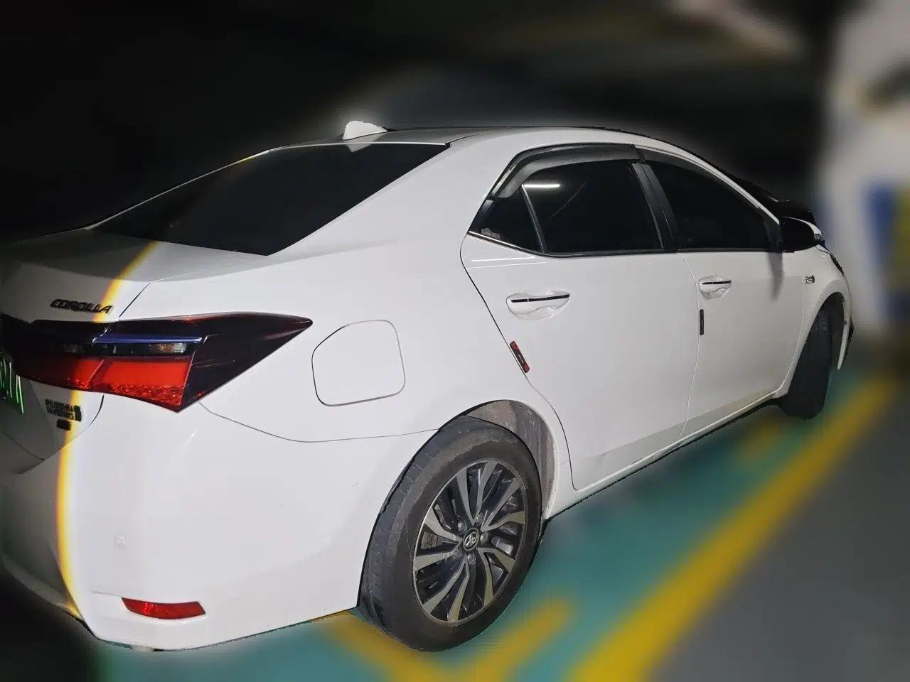 Toyota Corolla Hybrid E+ 2019 1.8L E-CVT Leading Edition — миниатюра 6