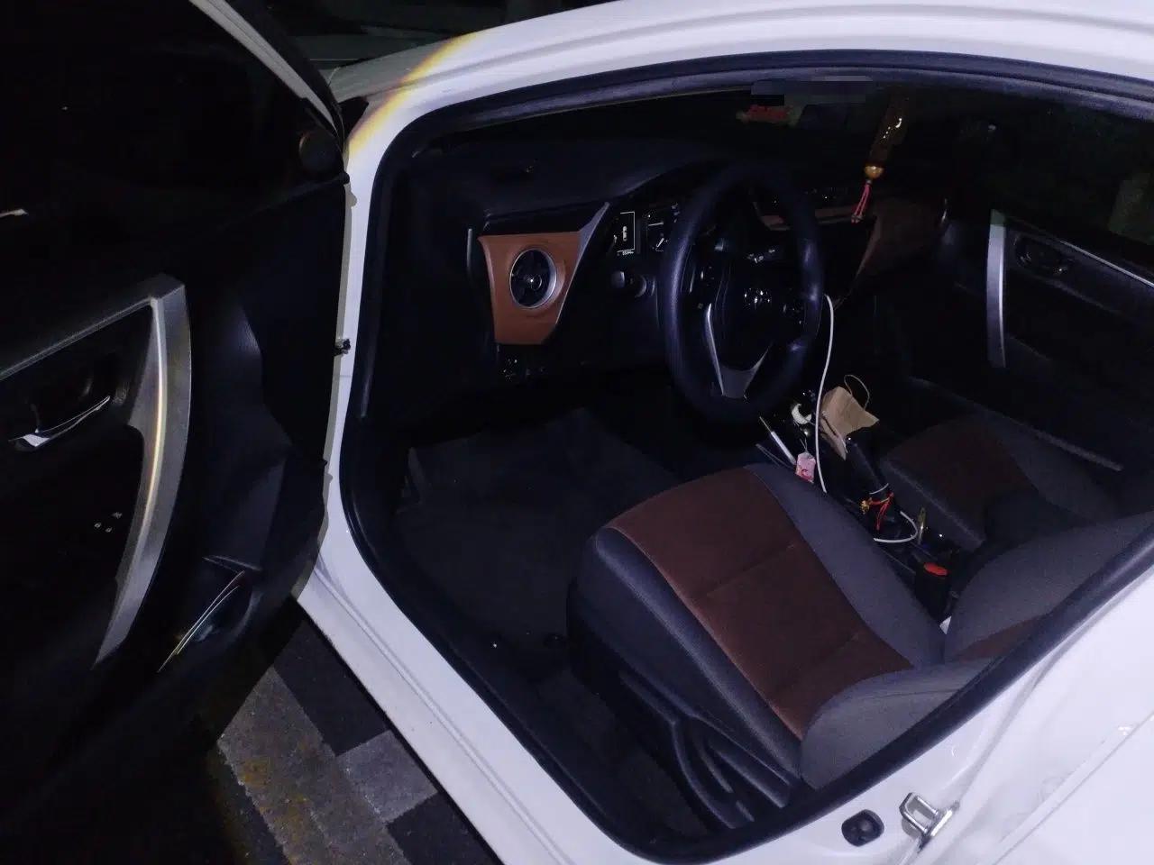 Toyota Corolla Hybrid E+ 2019 1.8L E-CVT Leading Edition — миниатюра 17