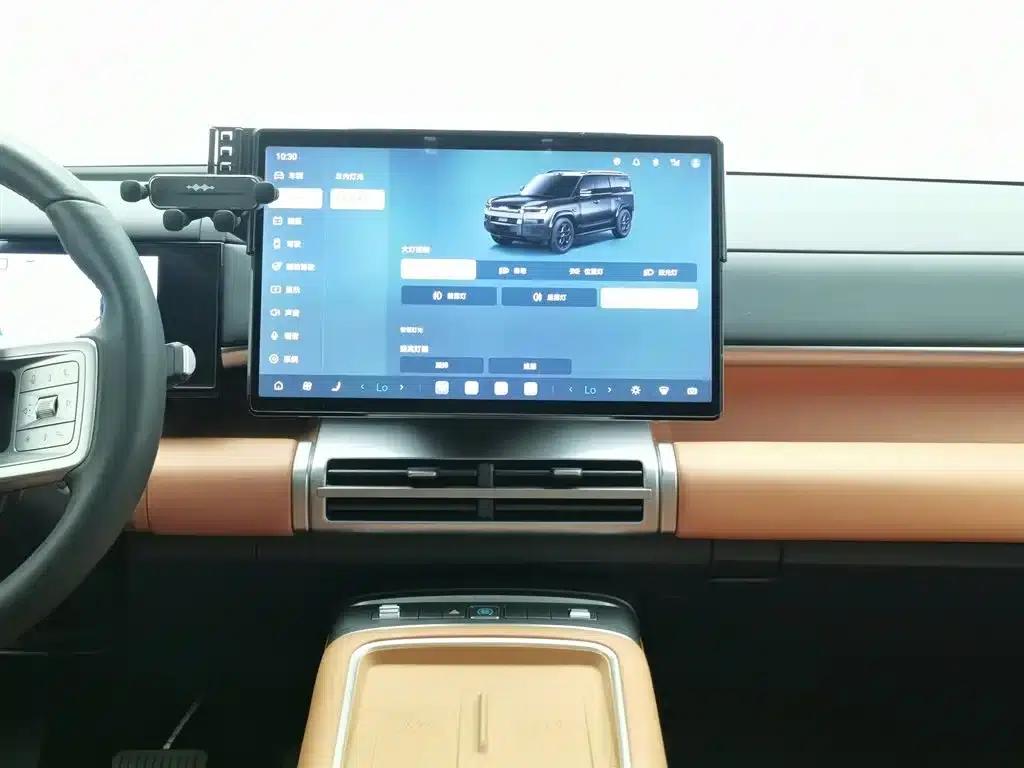 Titanium 7 2025 Model 190KM 4WD Ultra Edition — миниатюра 12