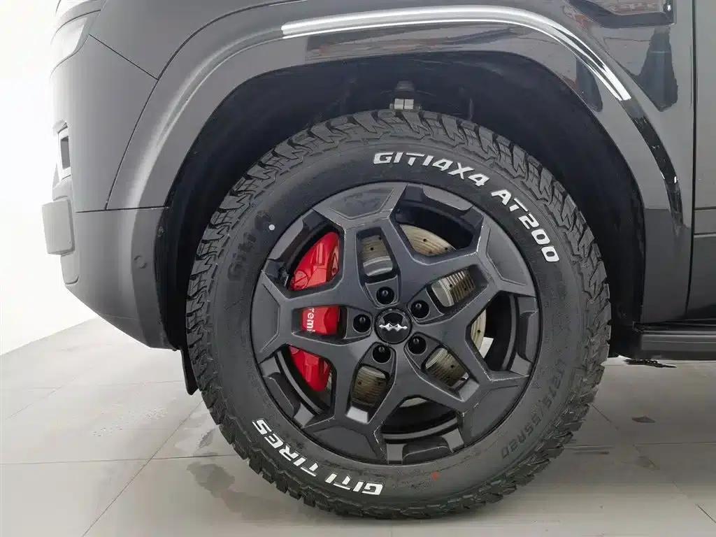 Titanium 7 2025 Model 190KM 4WD Ultra Edition — миниатюра 17