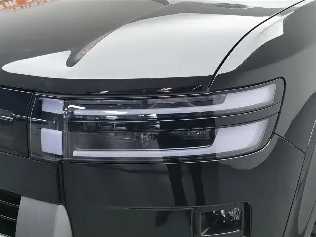 Titanium 7 2025 Model 190KM 4WD Ultra Edition — миниатюра 7