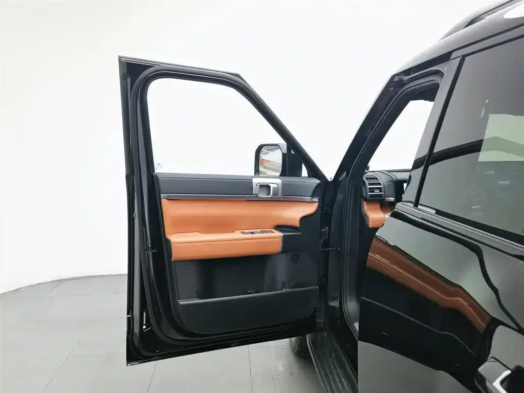 Titanium 7 2025 Model 190KM 4WD Ultra Edition — миниатюра 8