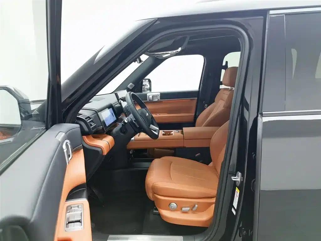 Titanium 7 2025 Model 190KM 4WD Ultra Edition — миниатюра 10