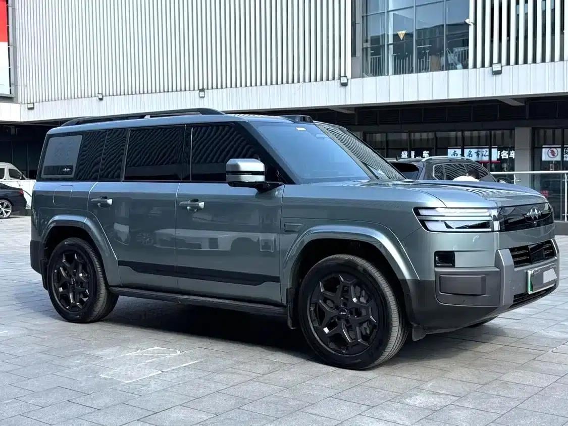 Titanium 7 2025 Model 190KM 4WD Ultra Edition — миниатюра 3