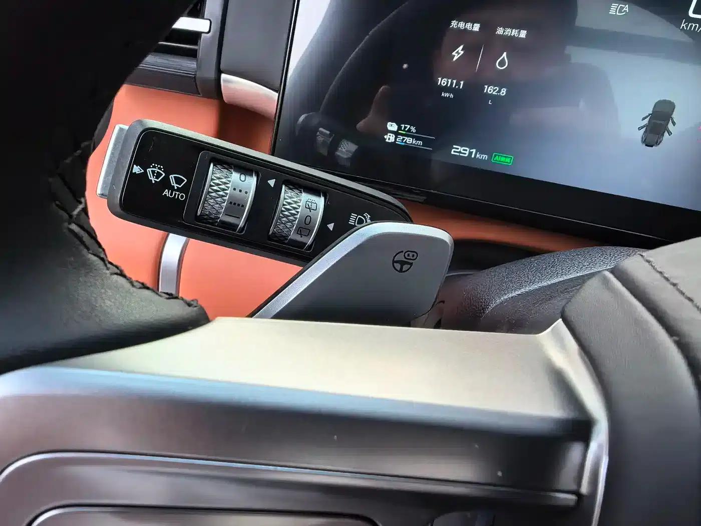 Titanium 7 2025 Model 200KM 2WD Max Edition — миниатюра 15