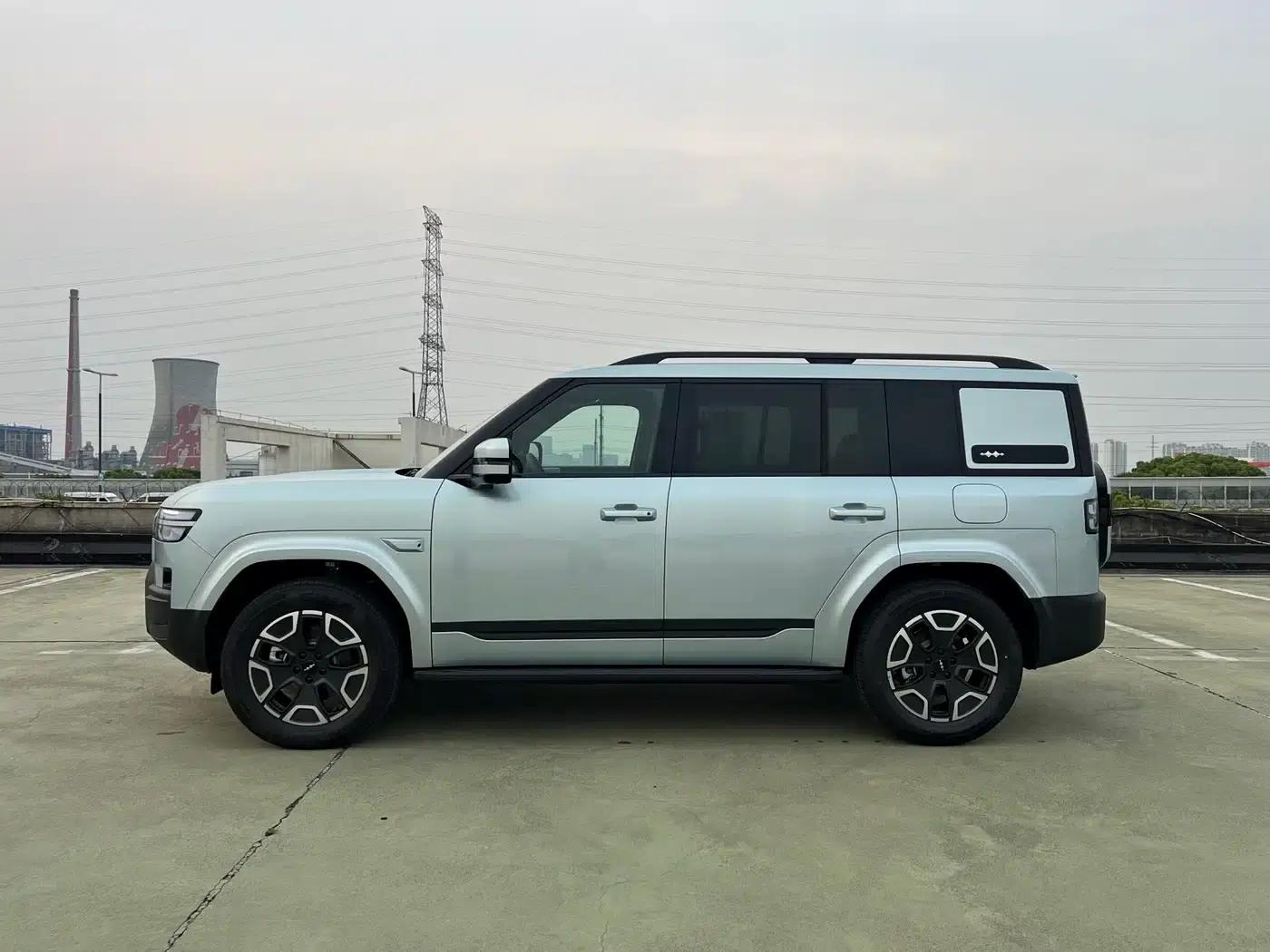 Titanium 7 2025 135KM 2WD Pro Edition — миниатюра 3