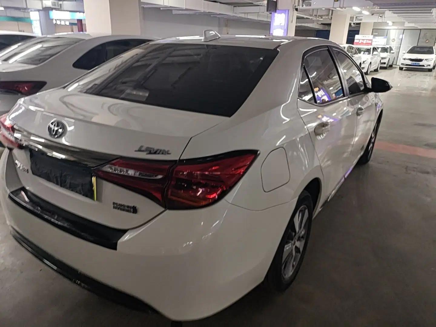 Toyota Levin Hybrid E+ 2019 1.8L PH GS E-CVT Elite Edition — миниатюра 6