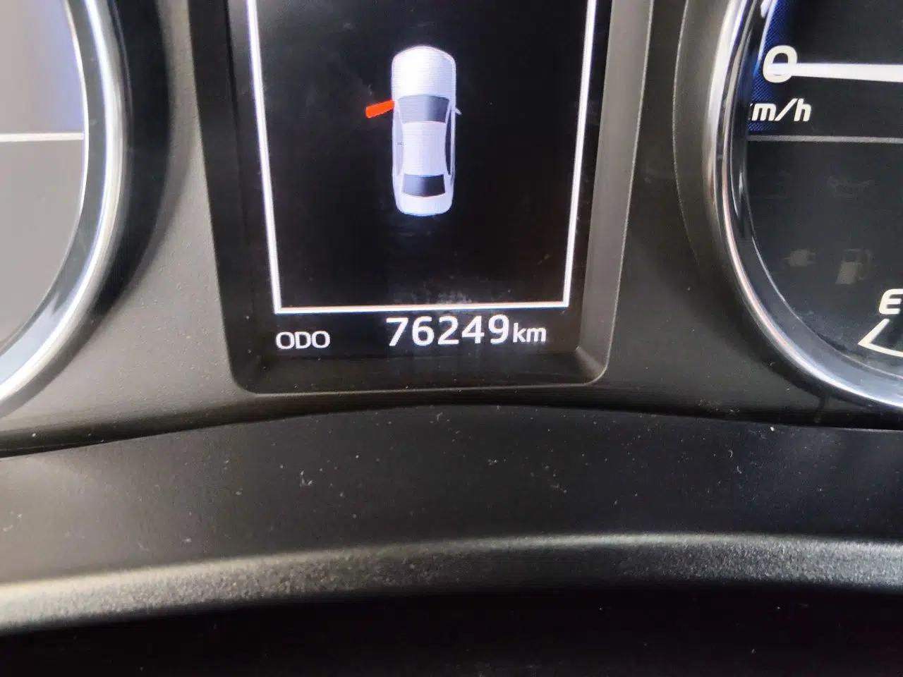 Toyota Levin Hybrid E+ 2019 1.8L GS E-CVT Elite Model with Sunroof — миниатюра 13