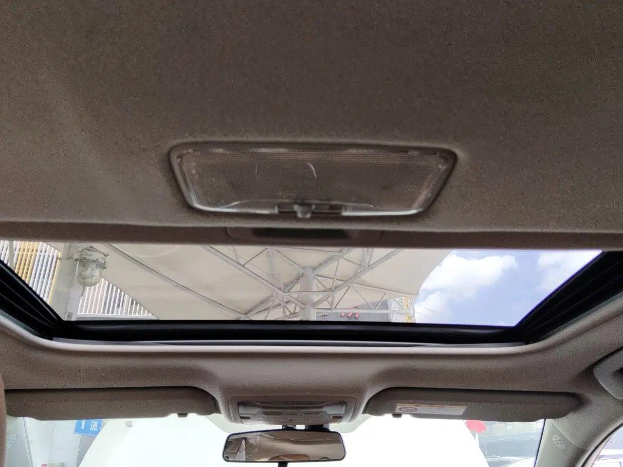 Toyota Levin Hybrid E+ 2019 1.8L GS E-CVT Elite Model with Sunroof — миниатюра 19
