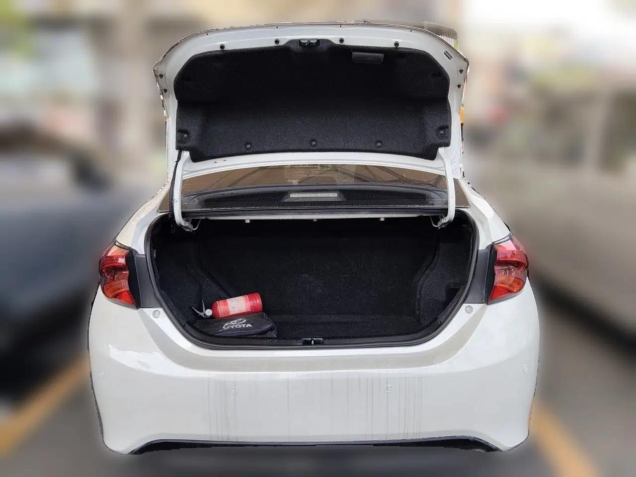 Toyota Levin Hybrid E+ 2019 1.8L GS E-CVT Elite Model with Sunroof — миниатюра 20