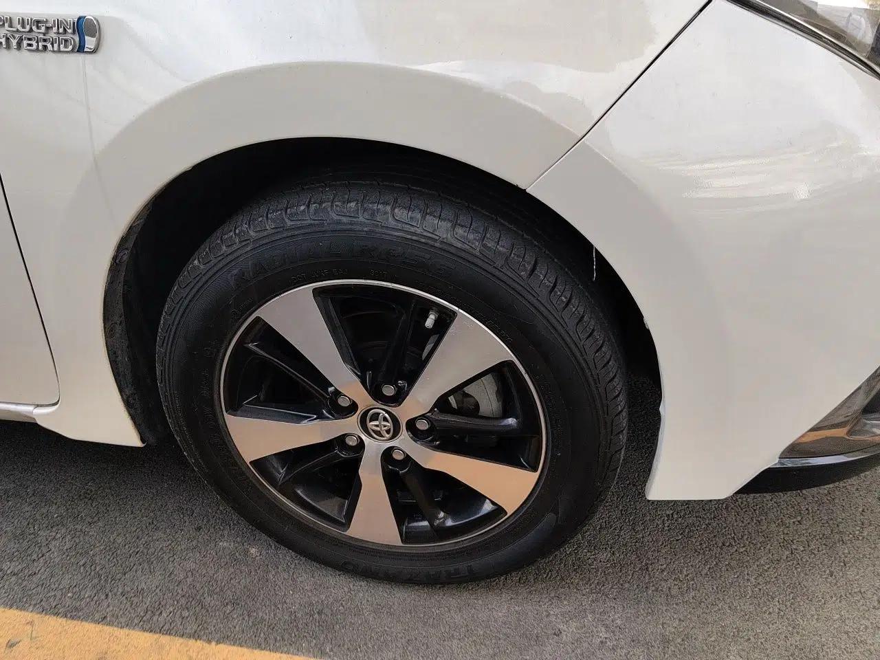 Toyota Levin Hybrid E+ 2019 1.8L GS E-CVT Elite Model with Sunroof — миниатюра 8