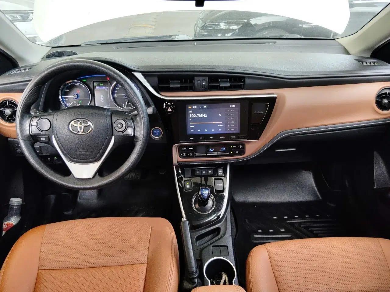 Toyota Levin Hybrid E+ 2019 1.8L GS E-CVT Elite Model with Sunroof — миниатюра 10