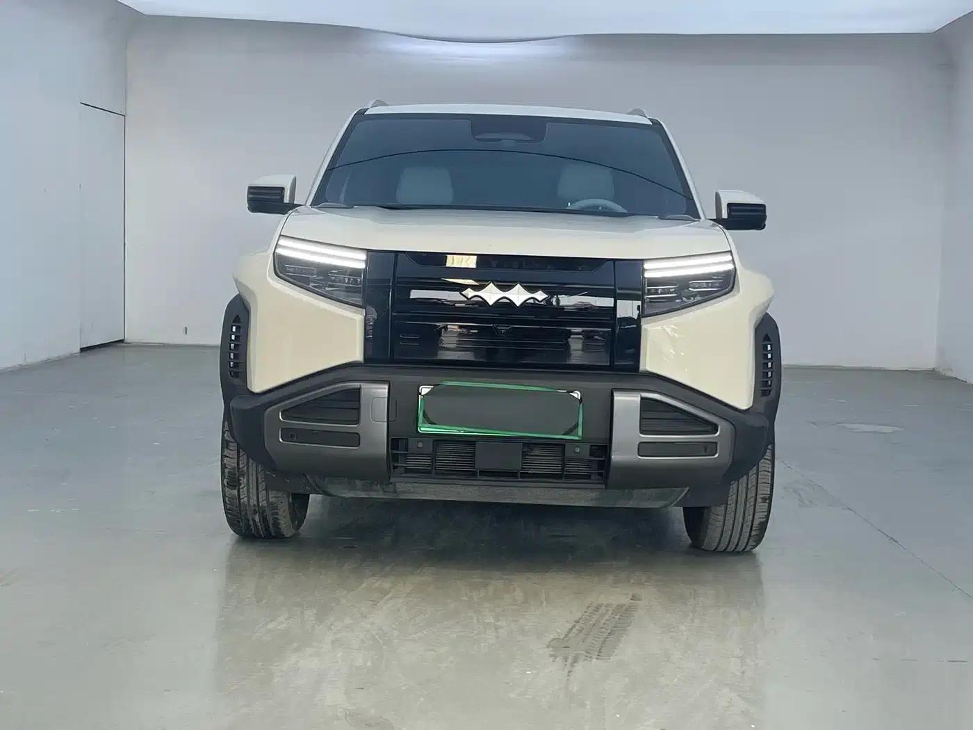 Titanium 3 2025 Model 501KM Rear-Wheel Drive Max Edition — миниатюра 2