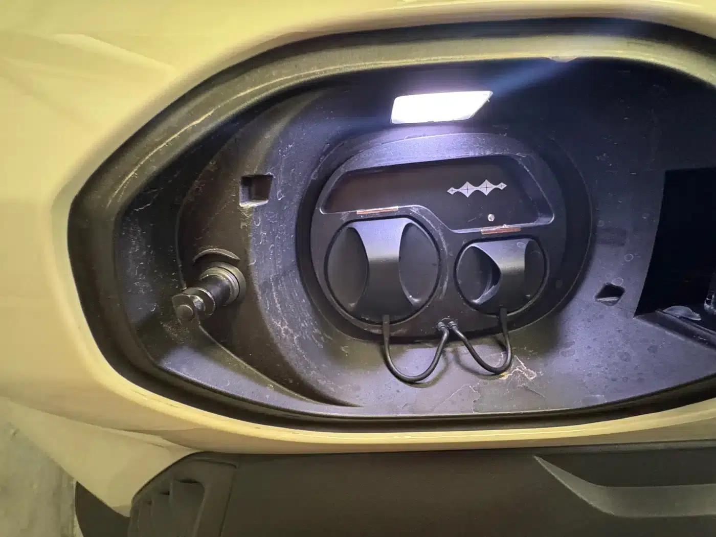 Titanium 3 2025 Model 501KM Rear-Wheel Drive Max Edition — миниатюра 21
