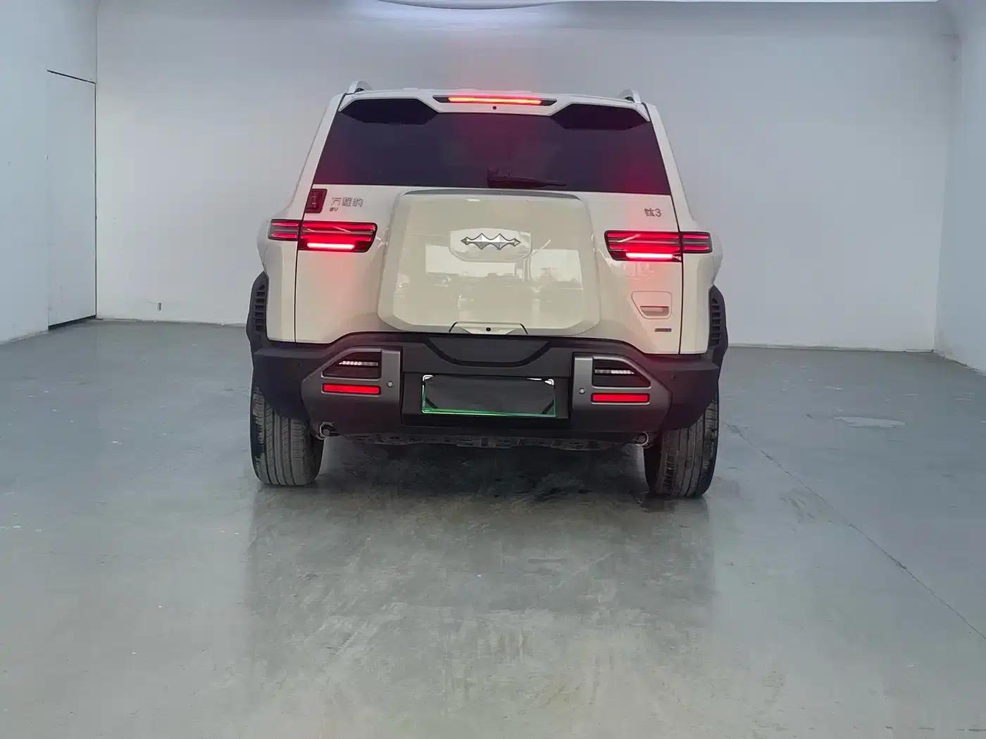 Titanium 3 2025 Model 501KM Rear-Wheel Drive Max Edition — миниатюра 8