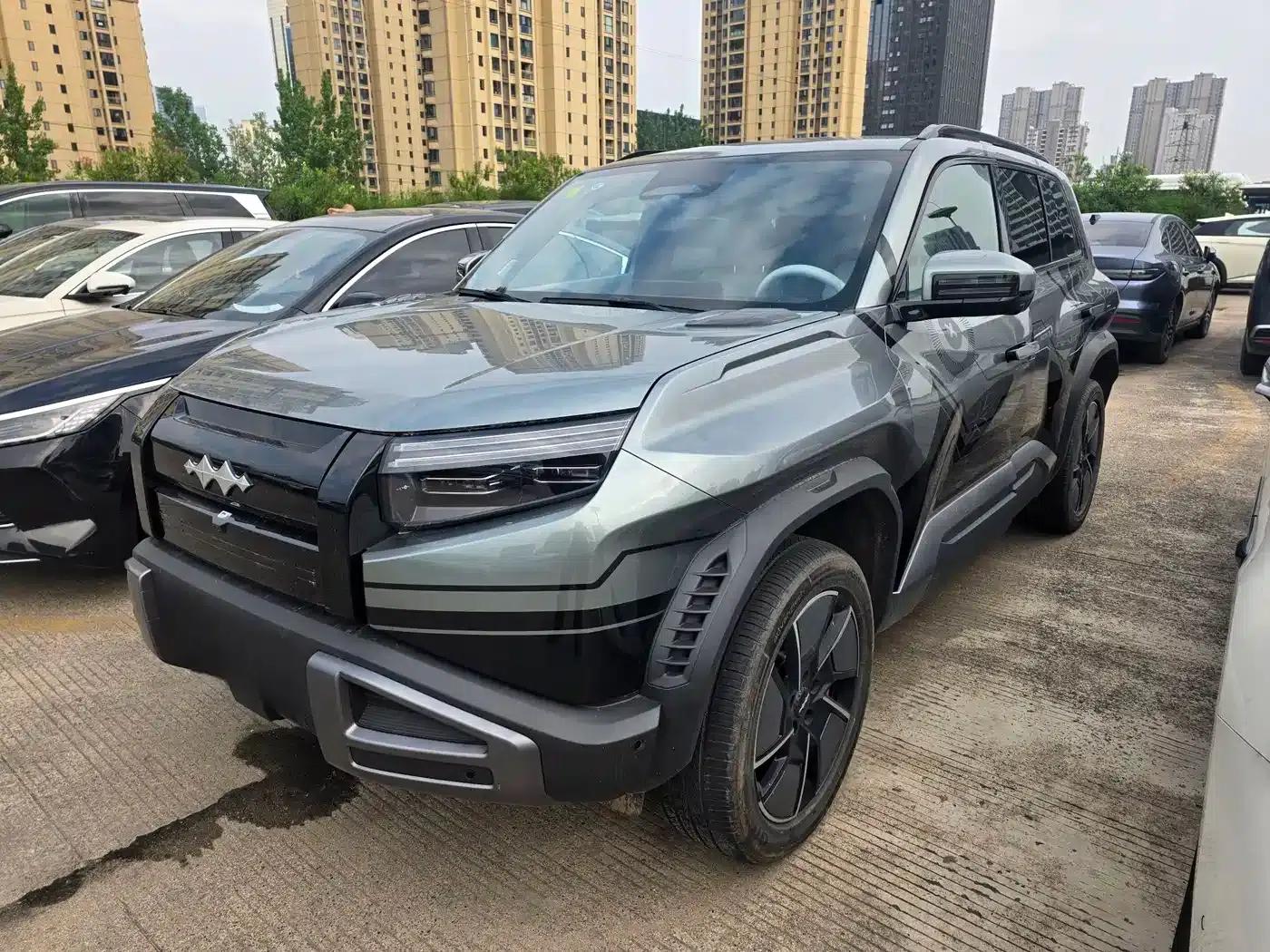 Titanium 3 2025 501KM AWD Max Edition — миниатюра 1