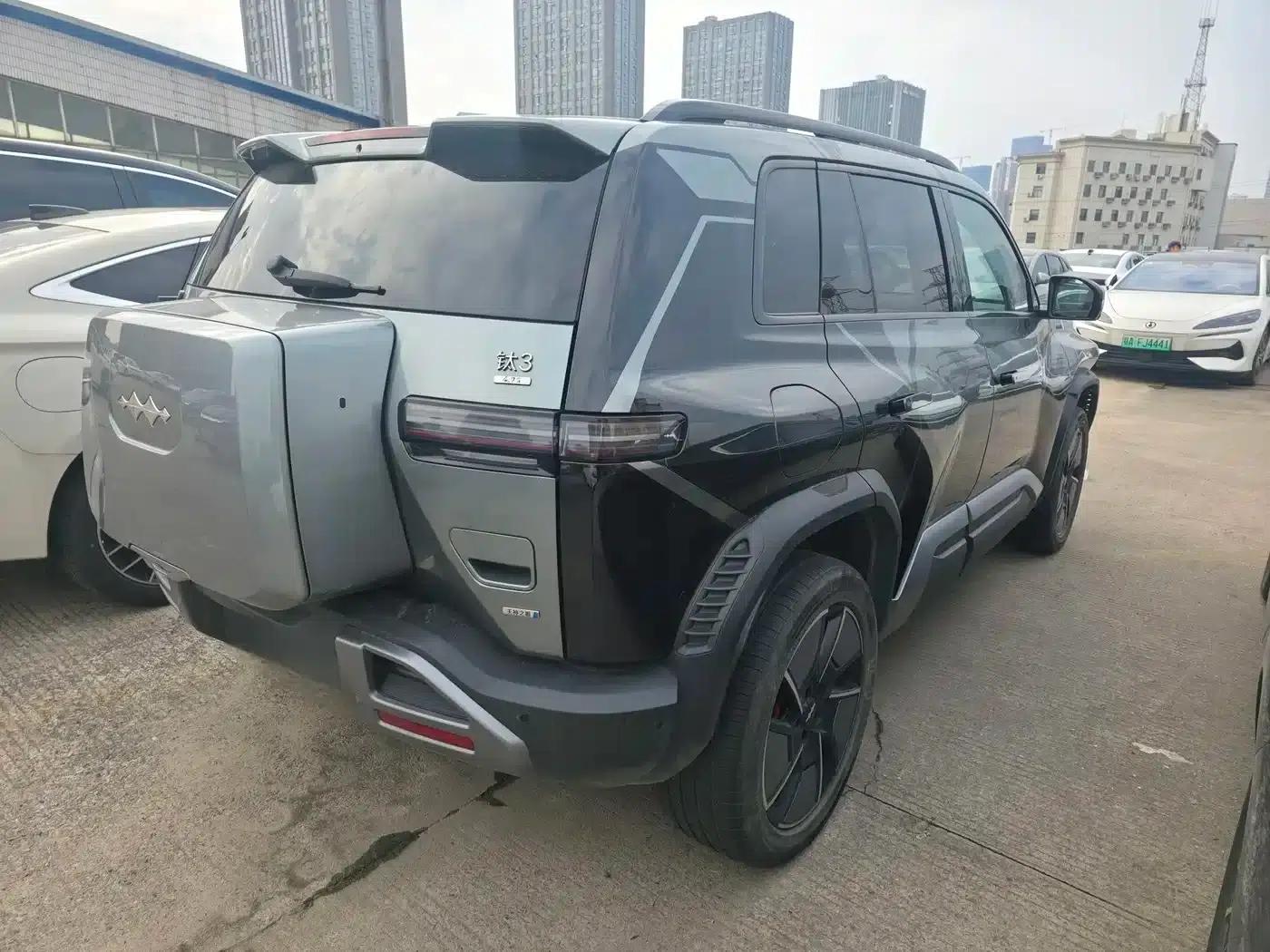 Titanium 3 2025 501KM AWD Max Edition — миниатюра 13