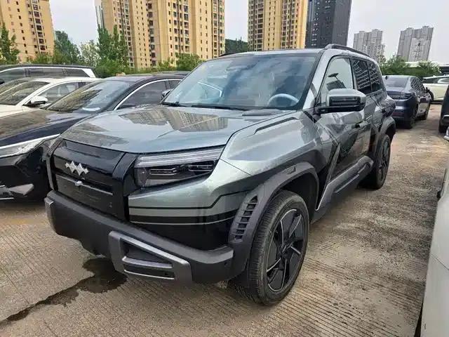 Titanium 3 2025 501KM AWD Max Edition