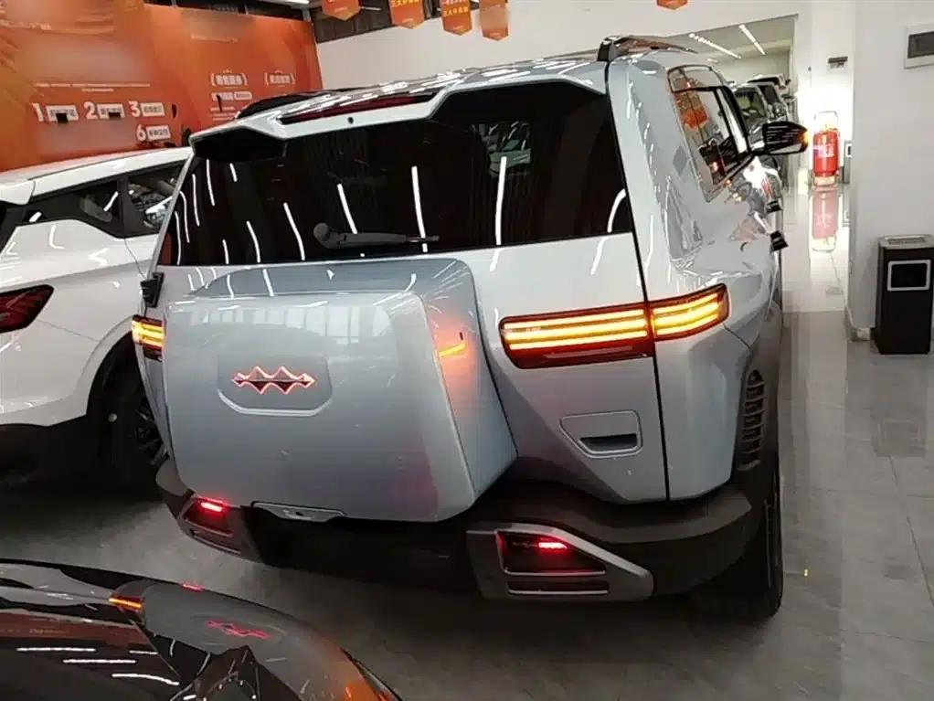Titanium 3 2025 Model 501KM AWD Ultra Edition — миниатюра 6