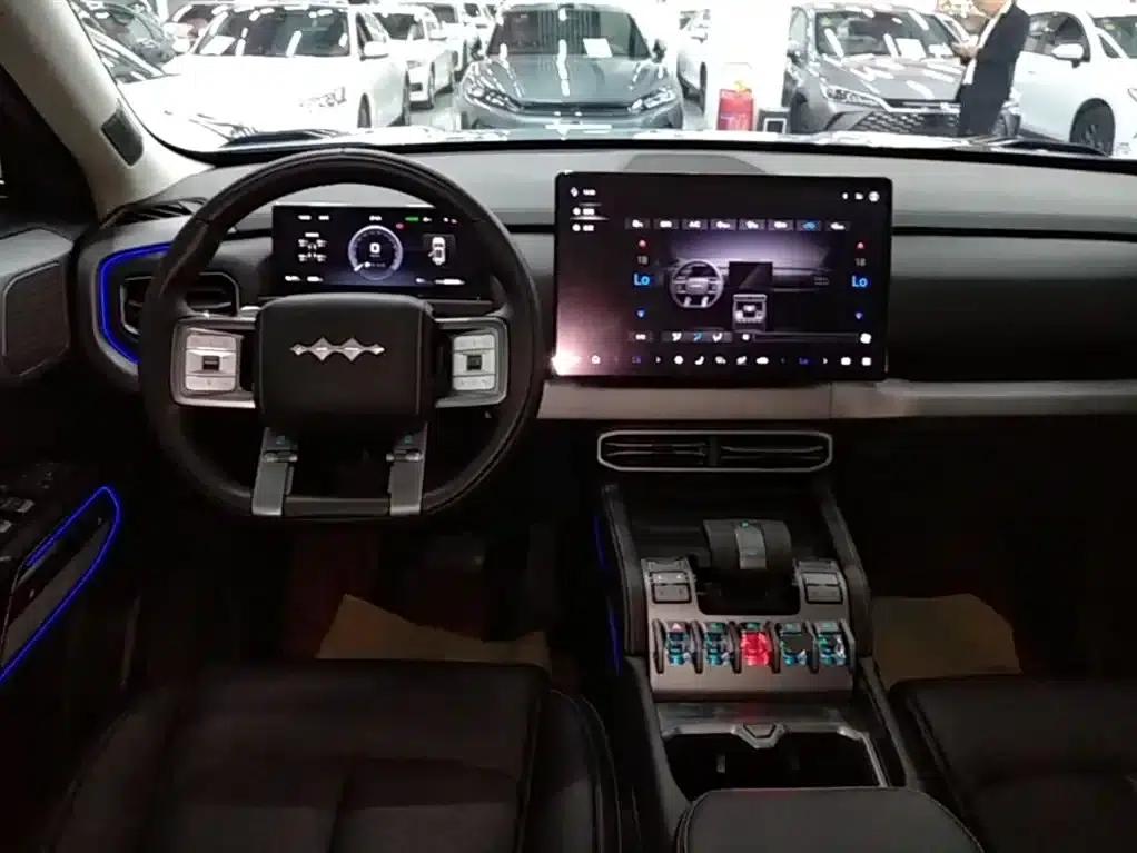 Titanium 3 2025 Model 501KM AWD Ultra Edition — миниатюра 10