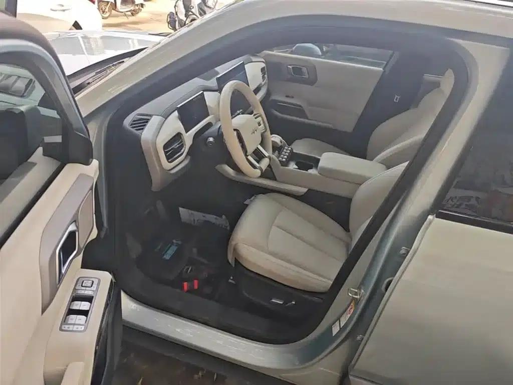 Titanium 3 2025 Model 501KM Rear-Wheel Drive Max Edition — миниатюра 16