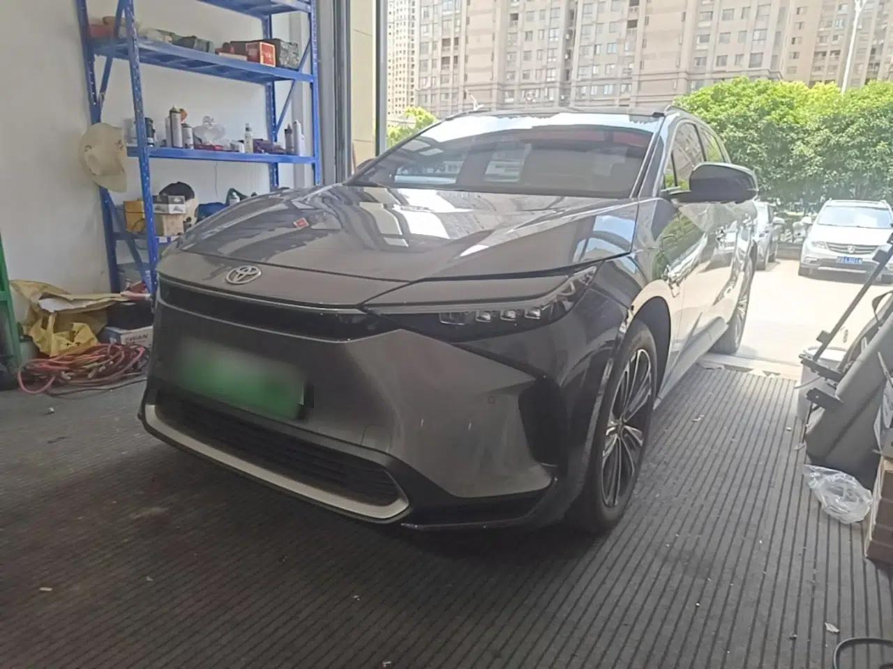 Toyota GAC bZ4X 2022 X-MODE Four-Wheel Drive Ultra — миниатюра 1