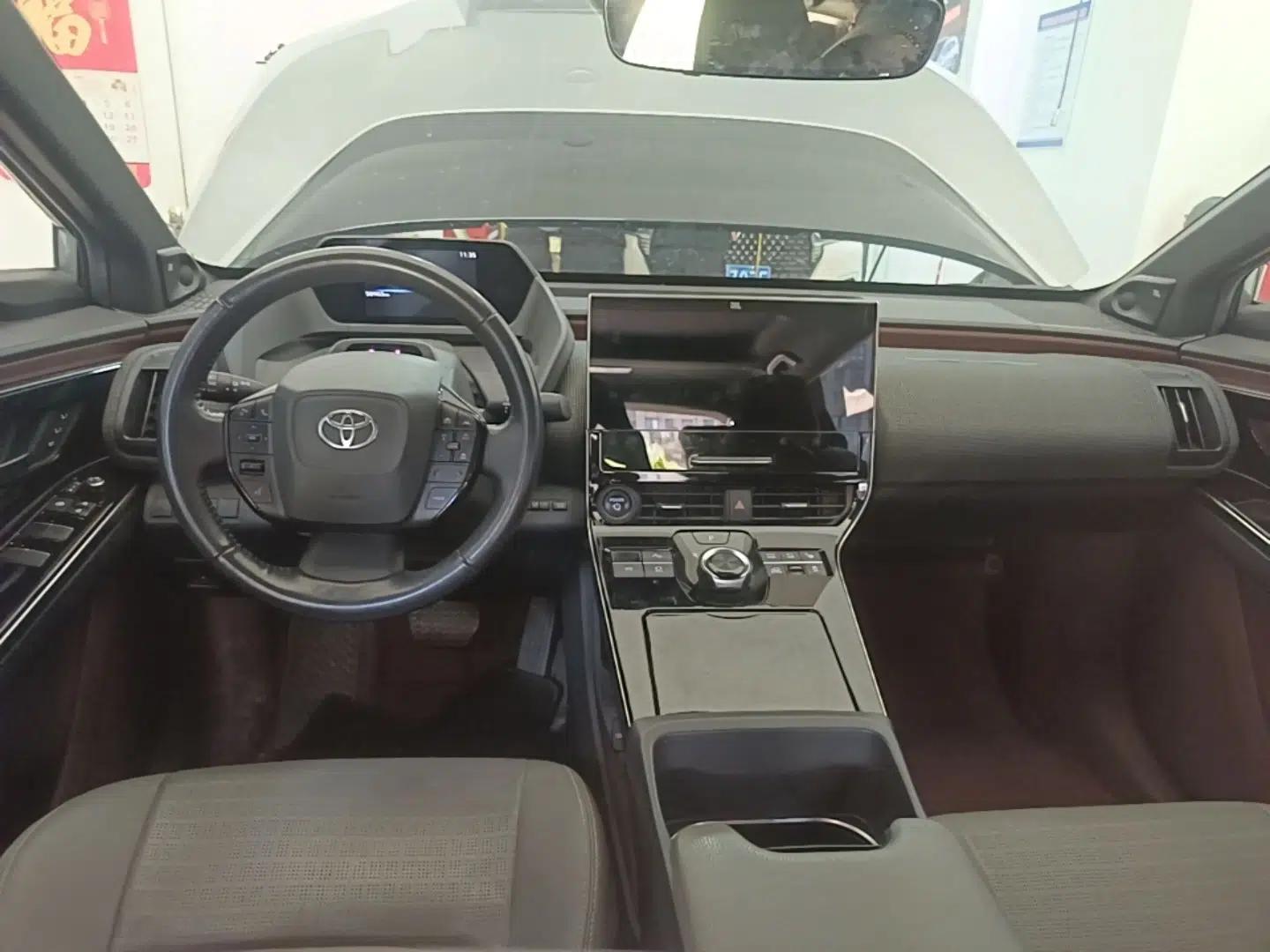 Toyota GAC bZ4X 2022 X-MODE Four-Wheel Drive Ultra — миниатюра 13