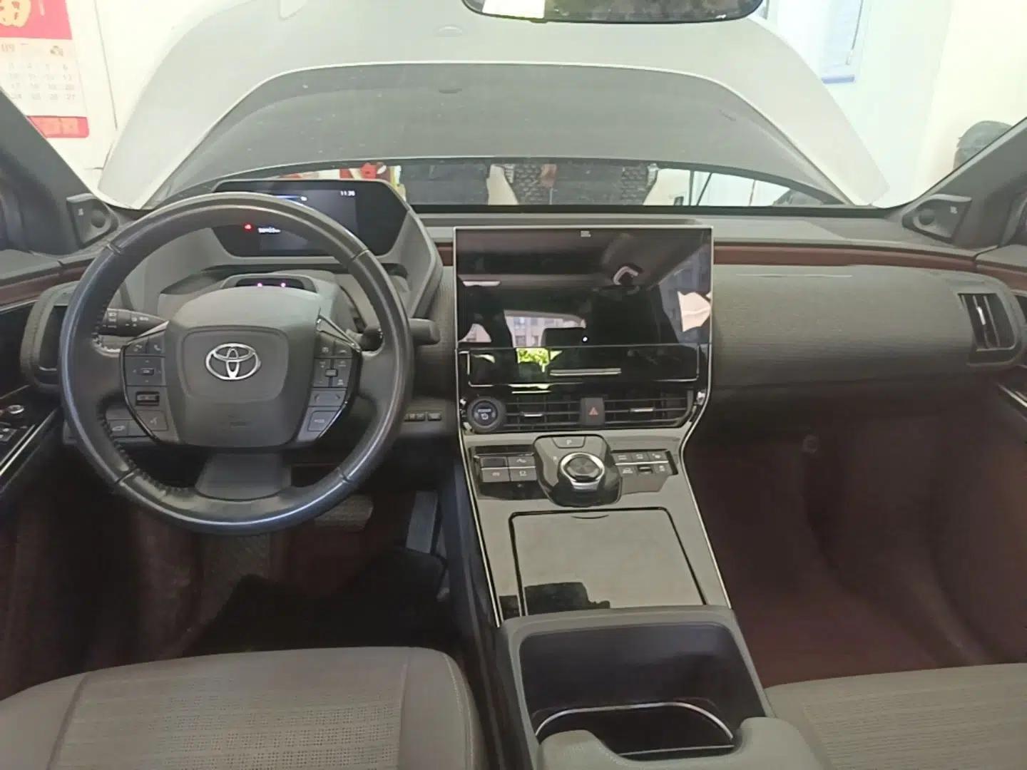 Toyota GAC bZ4X 2022 X-MODE Four-Wheel Drive Ultra — миниатюра 16