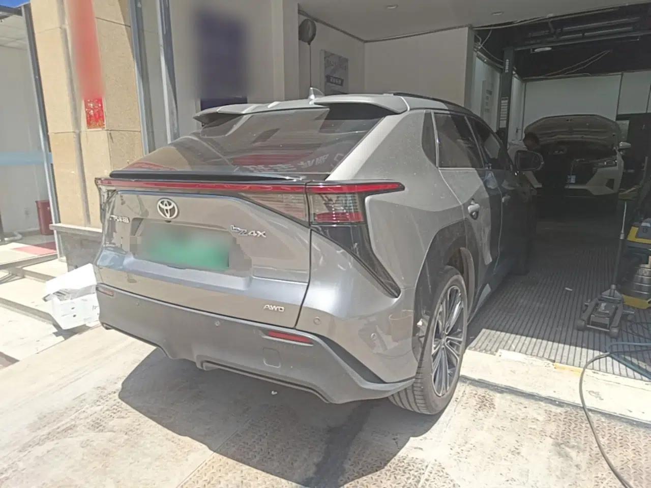 Toyota GAC bZ4X 2022 X-MODE Four-Wheel Drive Ultra — миниатюра 6