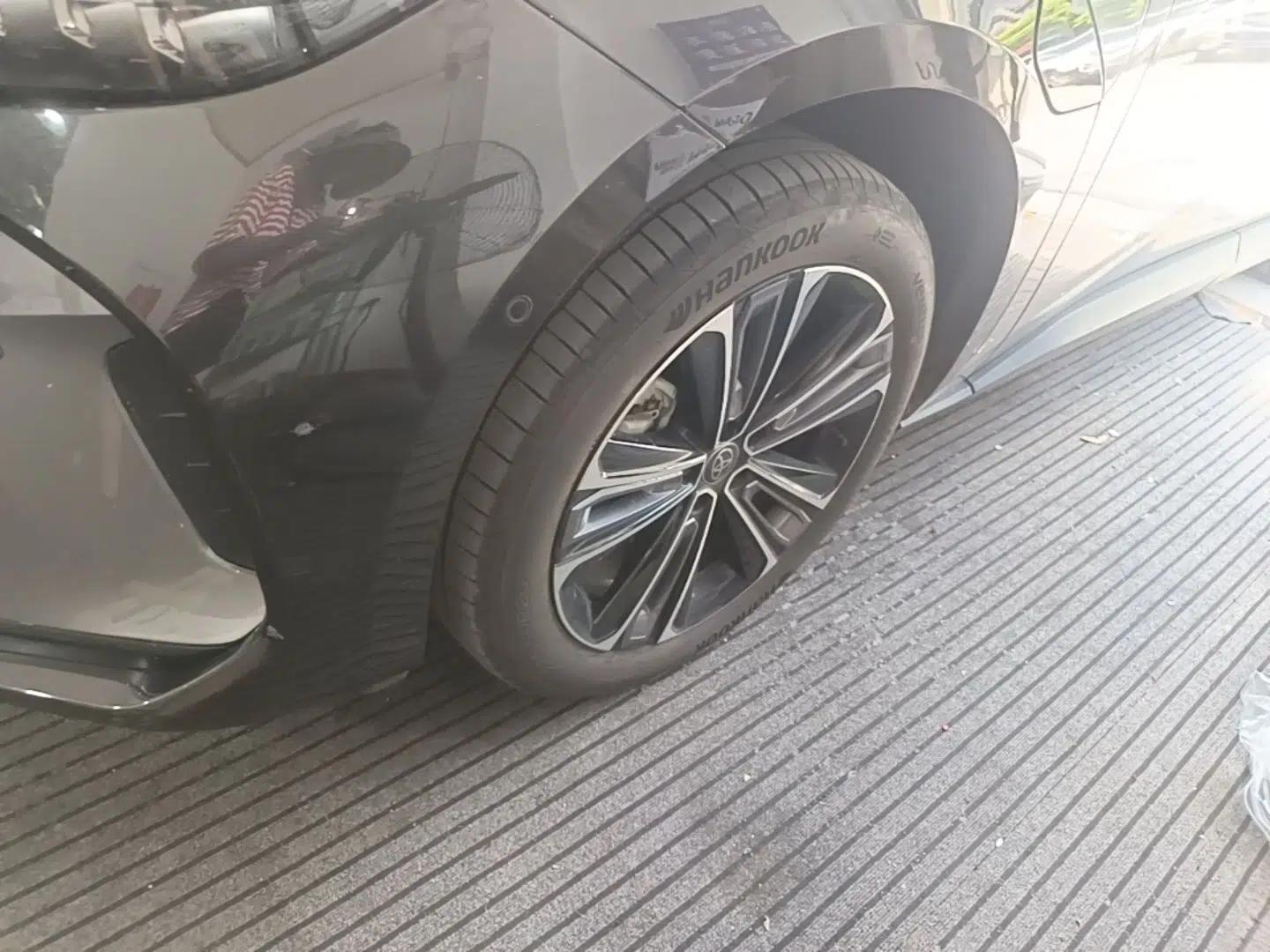 Toyota GAC bZ4X 2022 X-MODE Four-Wheel Drive Ultra — миниатюра 8