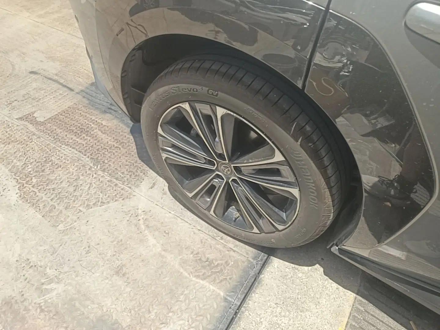 Toyota GAC bZ4X 2022 X-MODE Four-Wheel Drive Ultra — миниатюра 10