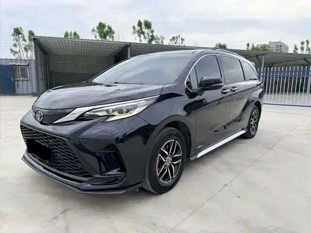 2024 Grevia 2.5L Hybrid Luxury Edition