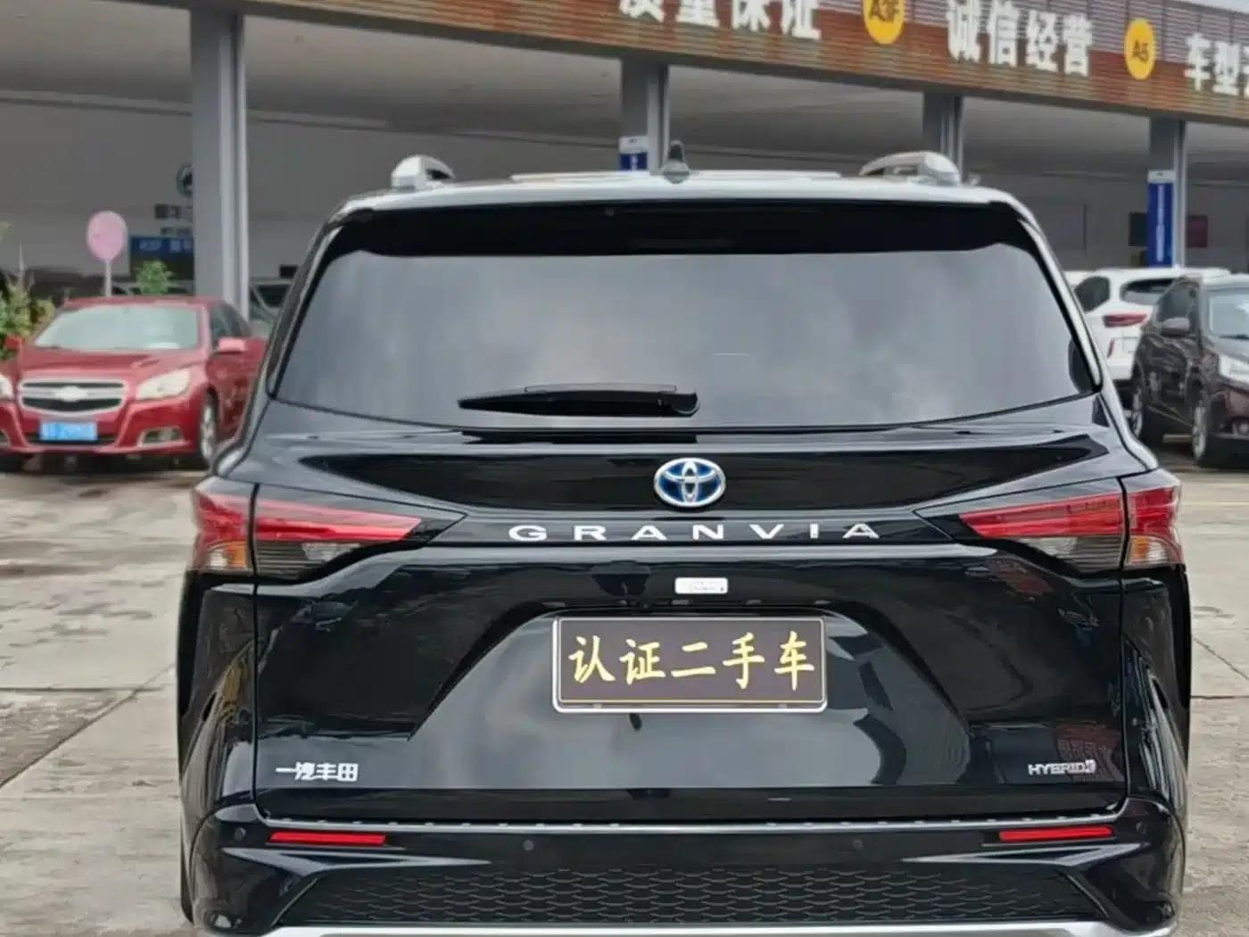 2023 Grevia 2.5L Hybrid VIP Edition — миниатюра 5