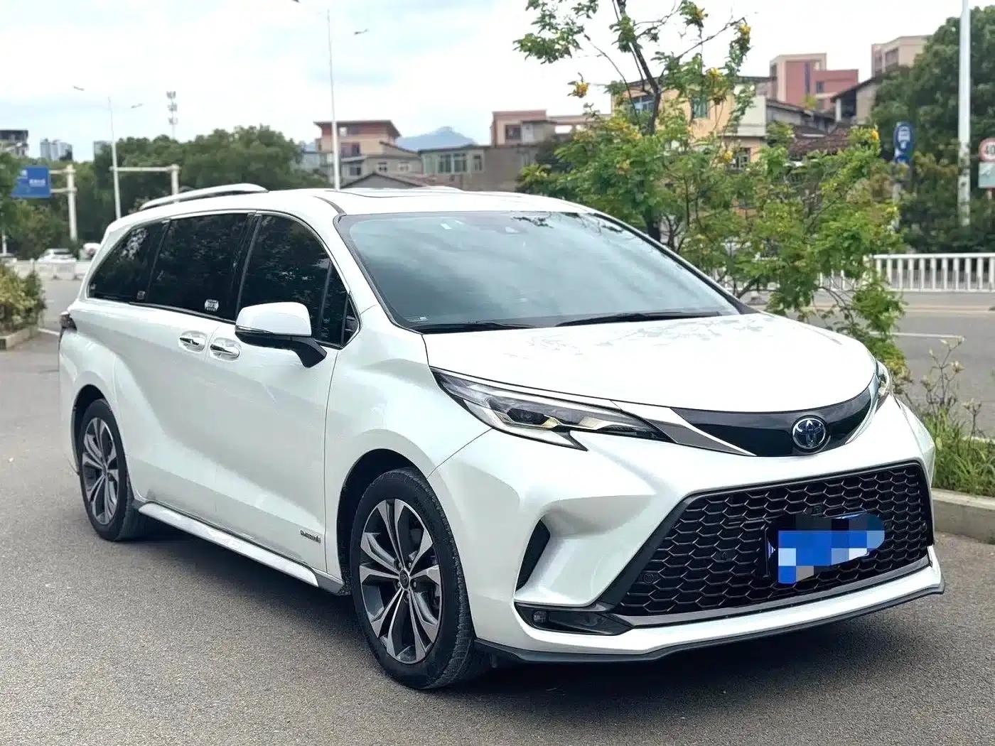 2024 Grevia 2.5L Hybrid Flagship ULTRA Edition — миниатюра 3