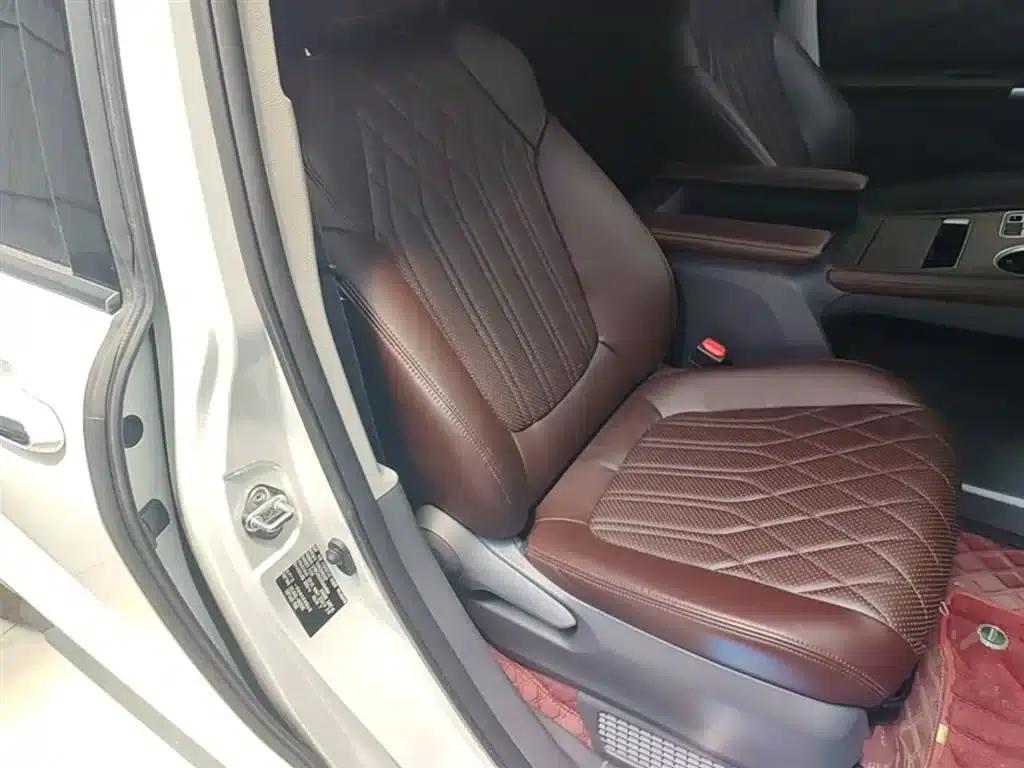 2024 Grevia 2.5L Hybrid Comfort Edition — миниатюра 25