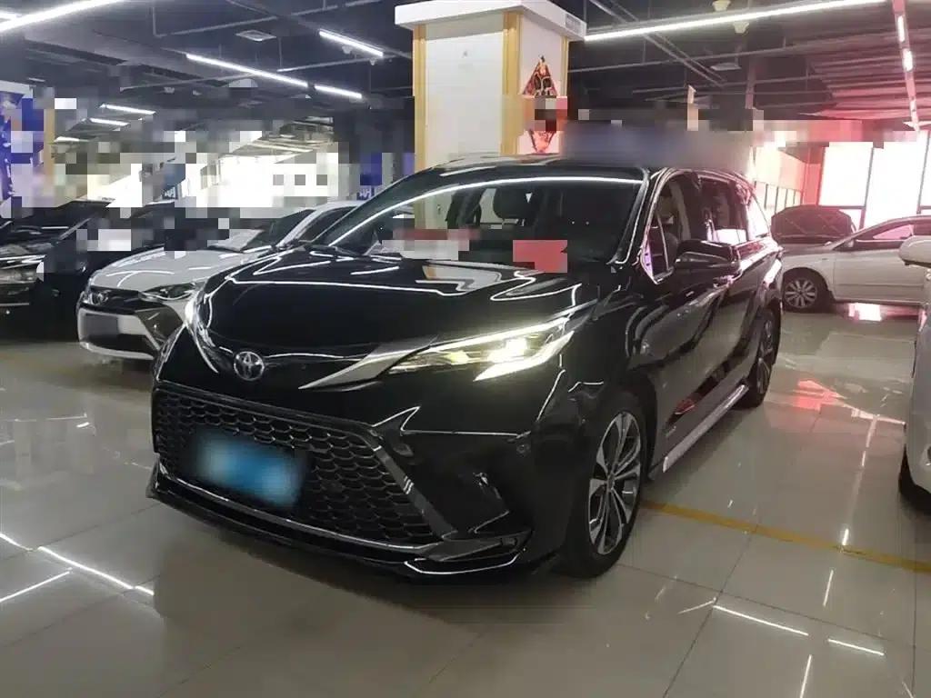 2023 Grevia 2.5L Hybrid Premium Plus Edition — миниатюра 1