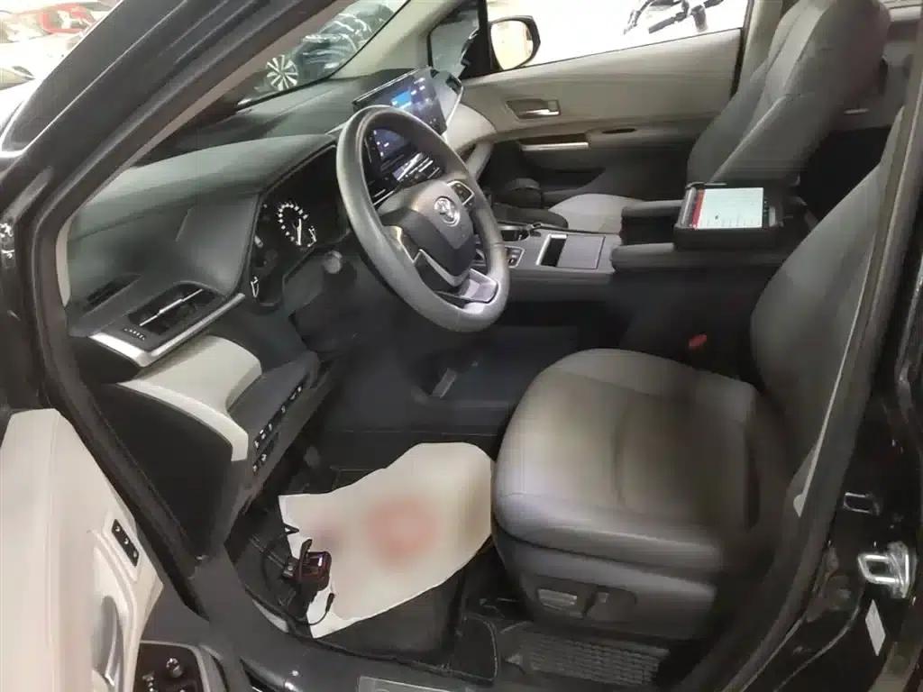 2023 Grevia 2.5L Hybrid Premium Plus Edition — миниатюра 15