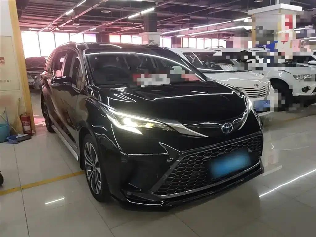2023 Grevia 2.5L Hybrid Premium Plus Edition — миниатюра 4