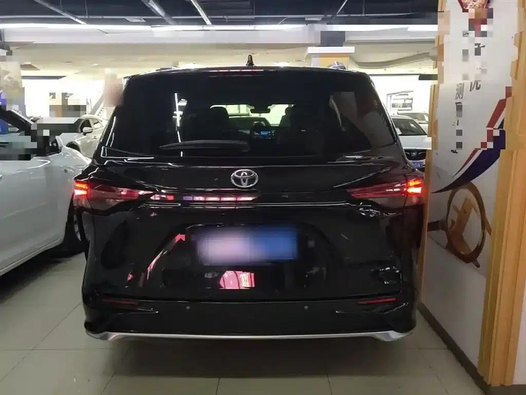 2023 Grevia 2.5L Hybrid Premium Plus Edition — миниатюра 6