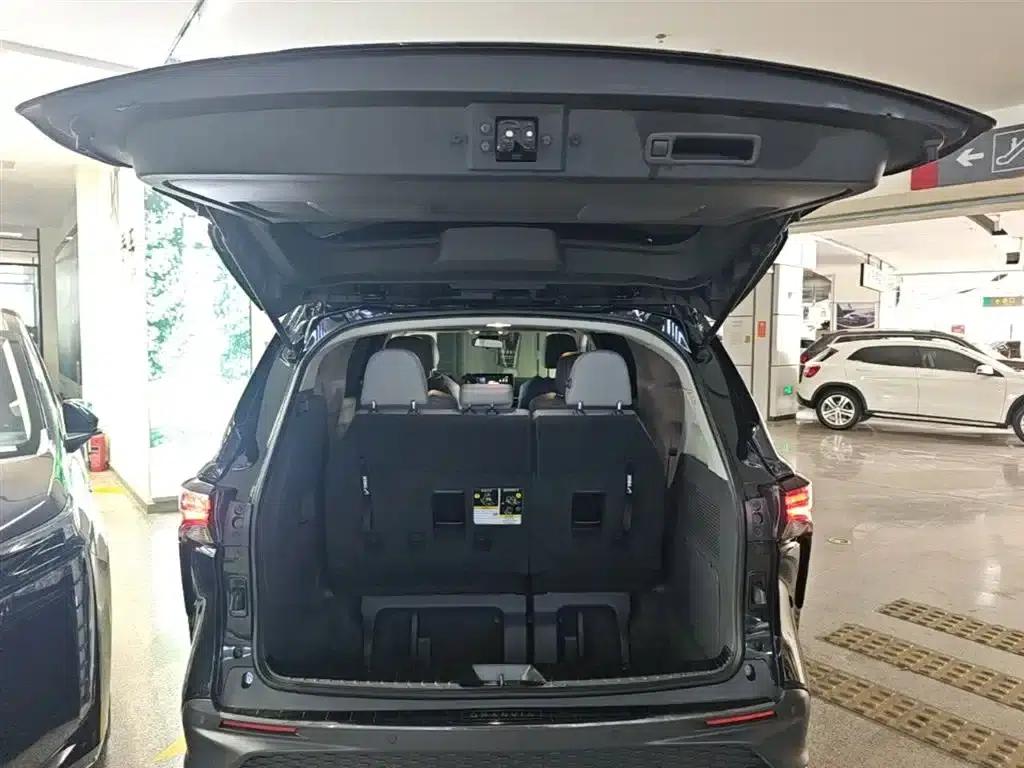2024 Grevia 2.5L Hybrid Comfort Edition — миниатюра 19