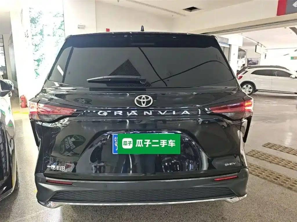 2024 Grevia 2.5L Hybrid Comfort Edition — миниатюра 6