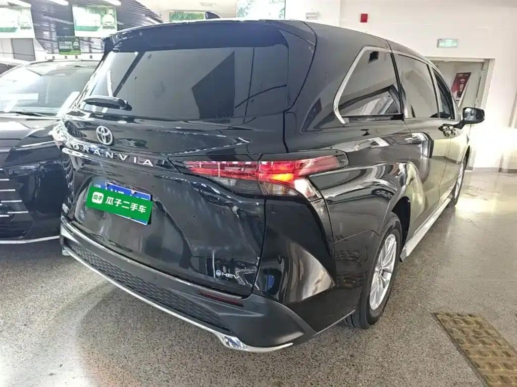 2024 Grevia 2.5L Hybrid Comfort Edition — миниатюра 7