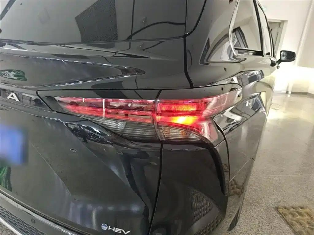 2024 Grevia 2.5L Hybrid Comfort Edition — миниатюра 8
