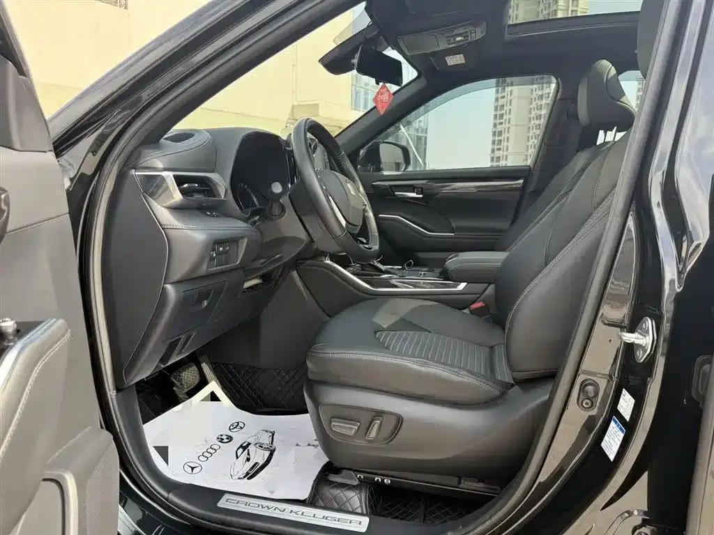 Crown Land Cruiser 2021 2.5L HEV 4WD Luxury Edition — миниатюра 11