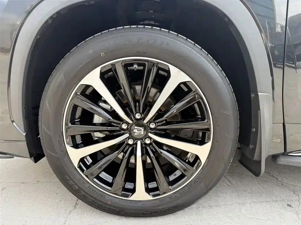 Crown Land Cruiser 2021 2.5L HEV 4WD Luxury Edition — миниатюра 9