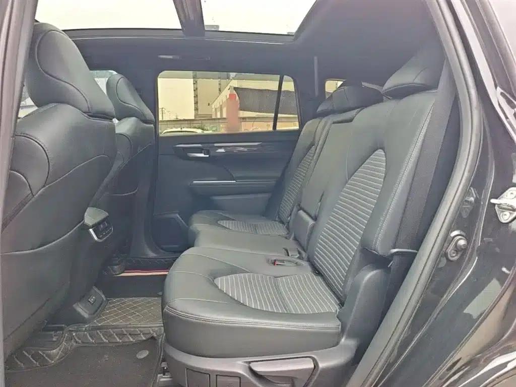 Crown Land Cruiser 2022 2.5L HEV 4WD Luxury Edition — миниатюра 16