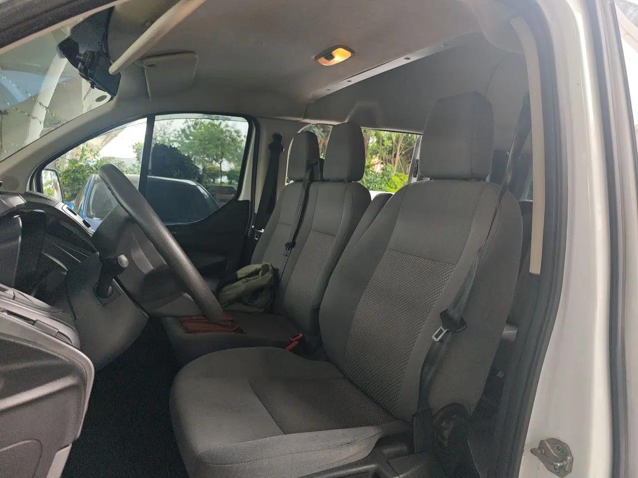 Ford Transit 2017 2.0T Diesel Multi-Function Commercial Vehicle Mid-Drive Mid-Roof China V Standard — миниатюра 16
